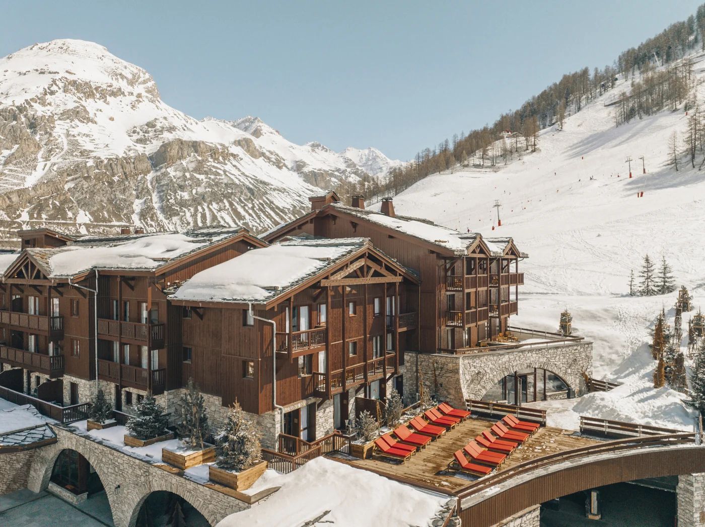 Club Med Val d'Isère, França — fotografia oficial do village na temporada de neve